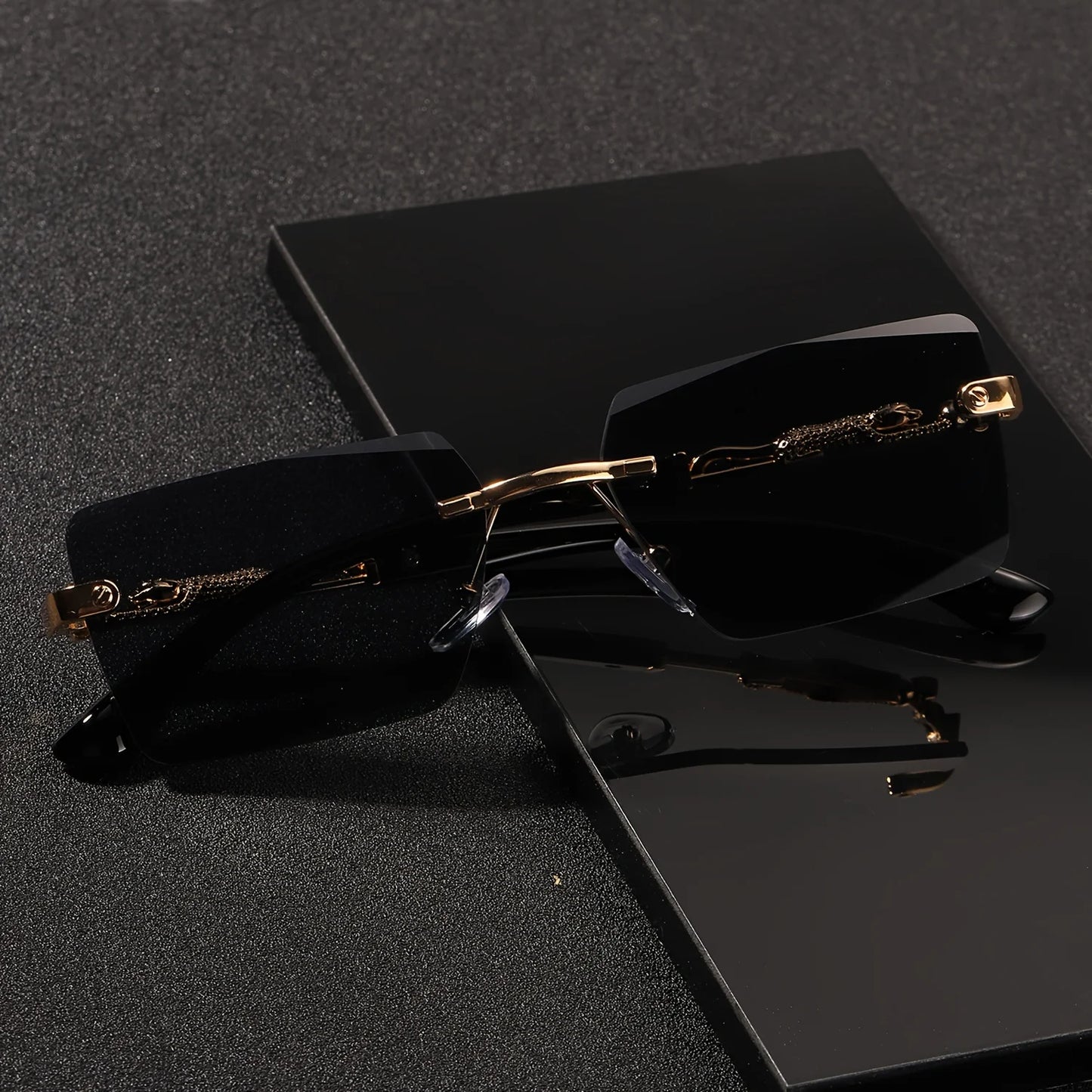 Lunettes de soleil luxueuses