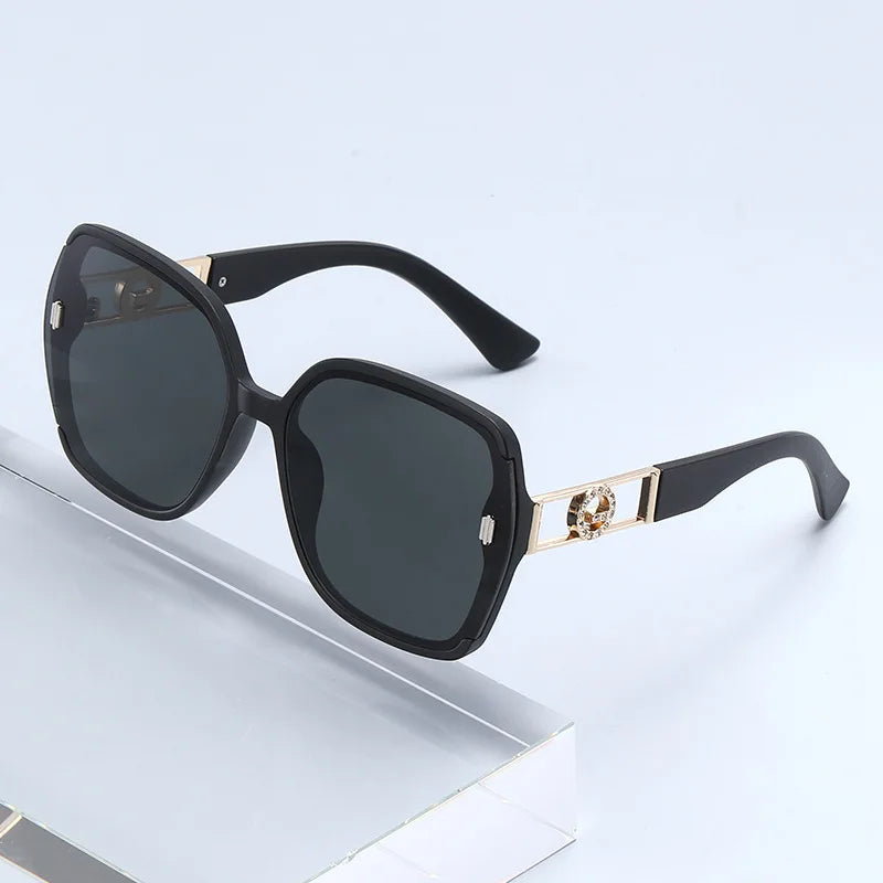 Lunettes de soleil luxueuses